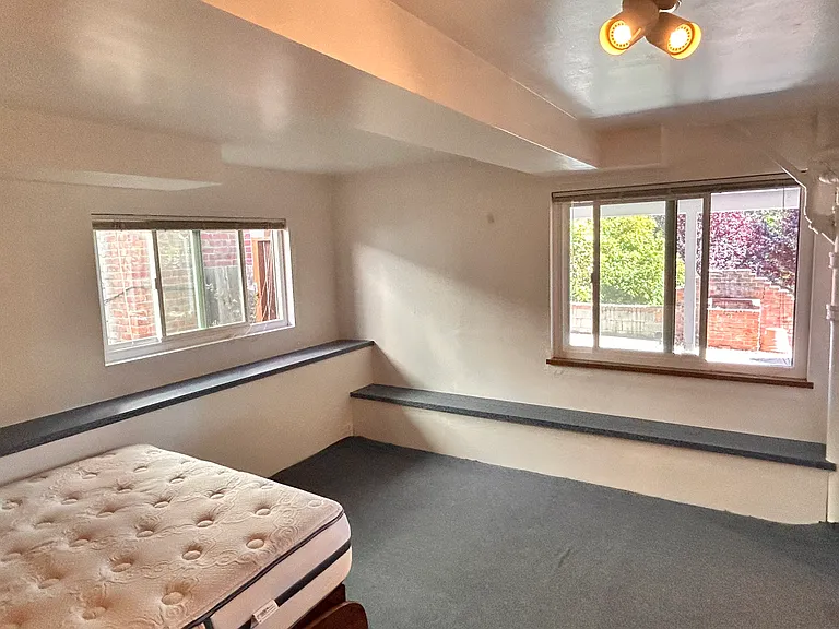 307 Sycamore St #2 — Photo 4