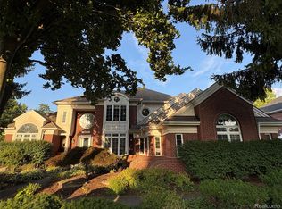 3835 Ranya Dr, Commerce Township, MI 48382