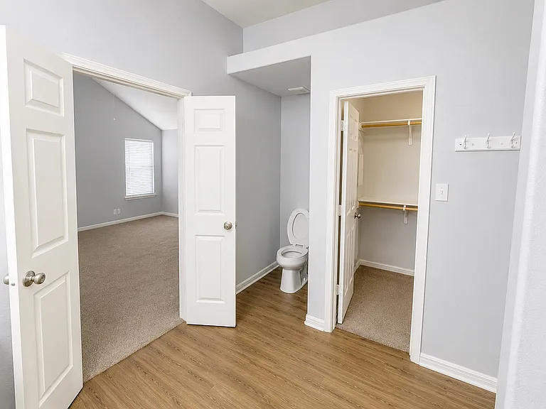 101 Kathryn Cv — Photo 16