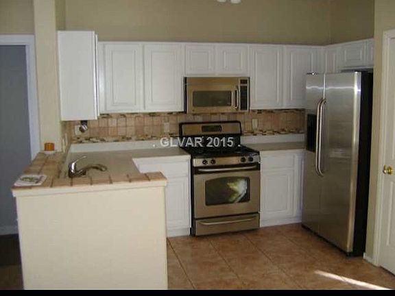 2nd image of 11136 Harvest Hill Ln
