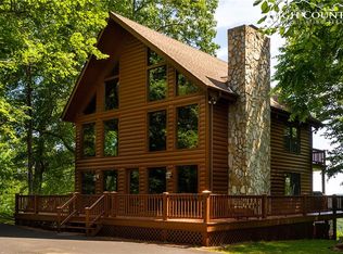 900 Deerwood Rd, Piney Creek, NC 28663
