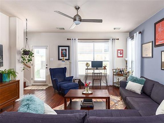 3rd image of 2920 Bond Dr #6C
