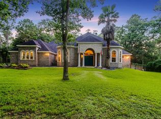 57 Lake Dr, Conroe, TX 77384