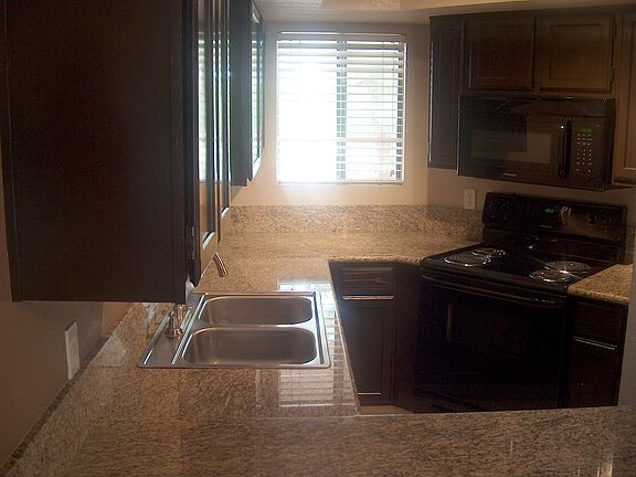 5th image of 835 N Granite Reef Rd Unit 21