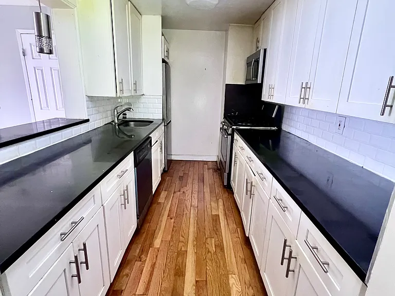 13702 Northern Blvd #8G — Photo 13