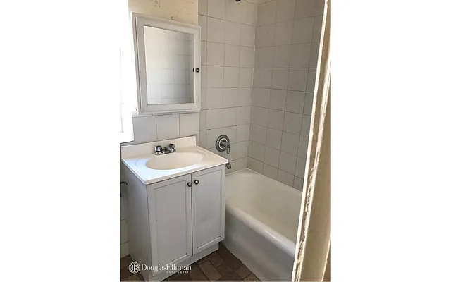 Rented by Douglas Elliman | media 10