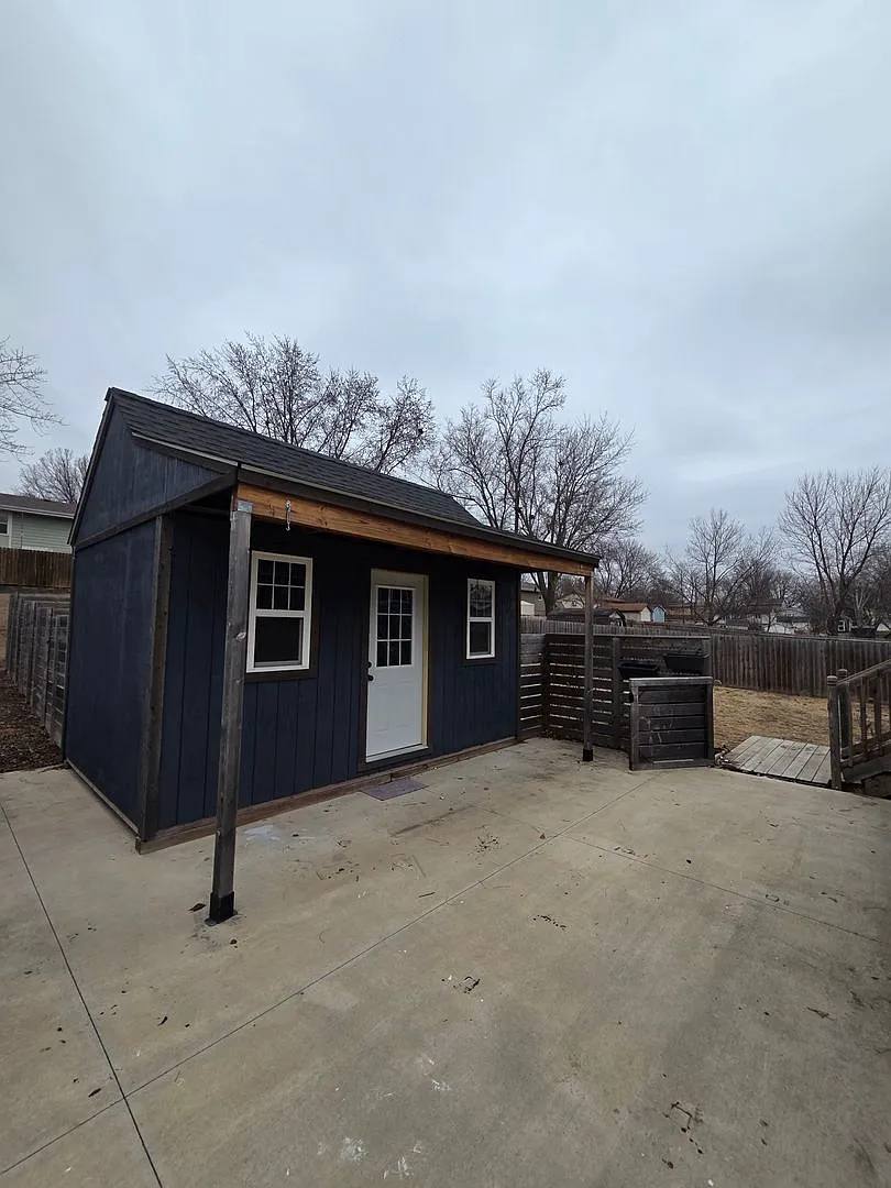 Norwalk Four Bedroom Home — Photo 4