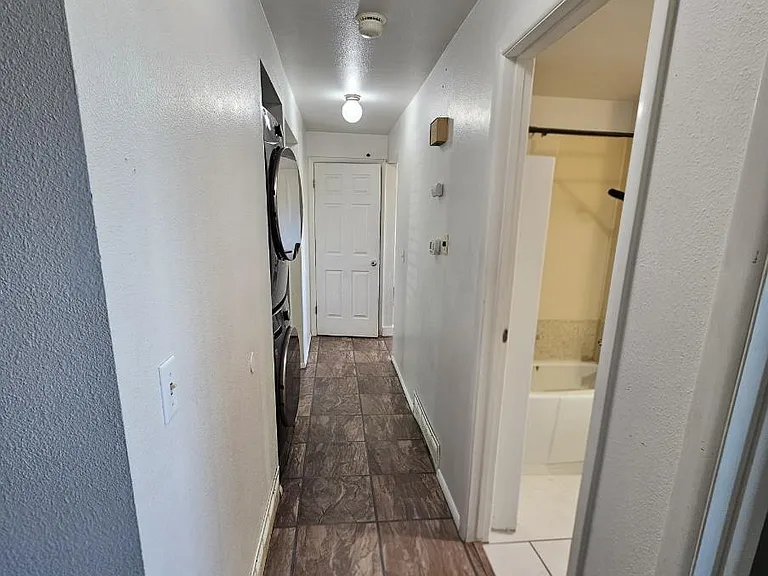 1401 N Peachtree Dr E — Photo 5