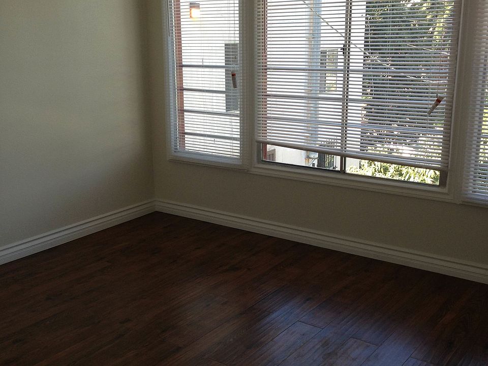 1st image of 1524 Crown Hill Ave