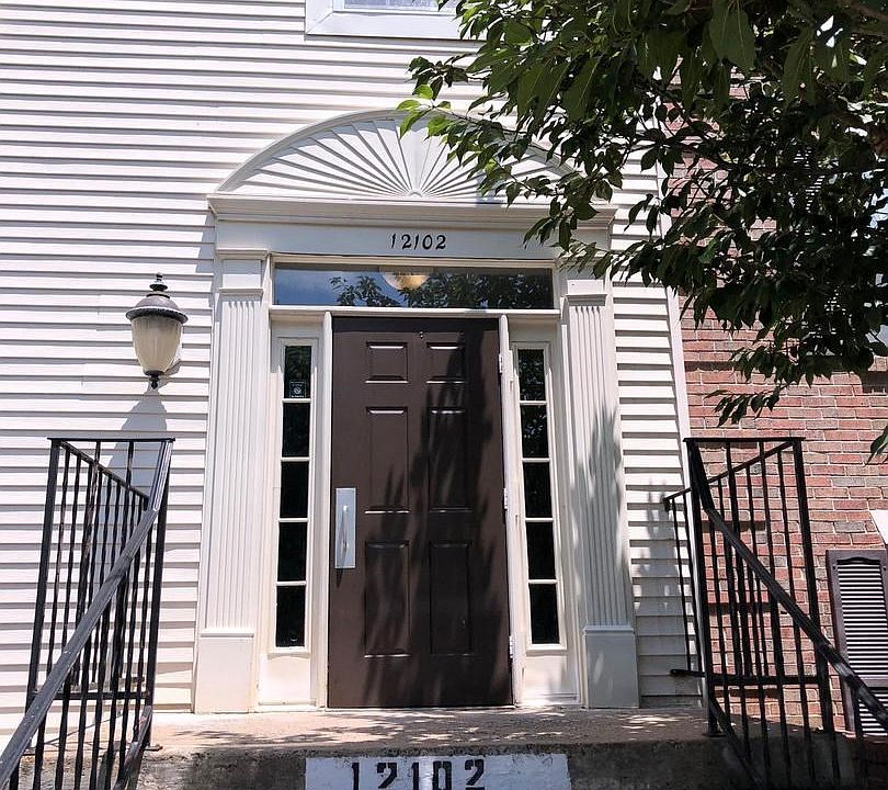 Exterior (Front)