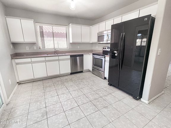 3rd image of 13511 W CANYON CREEK Drive