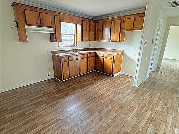 3rd image of 6516 Dubea St