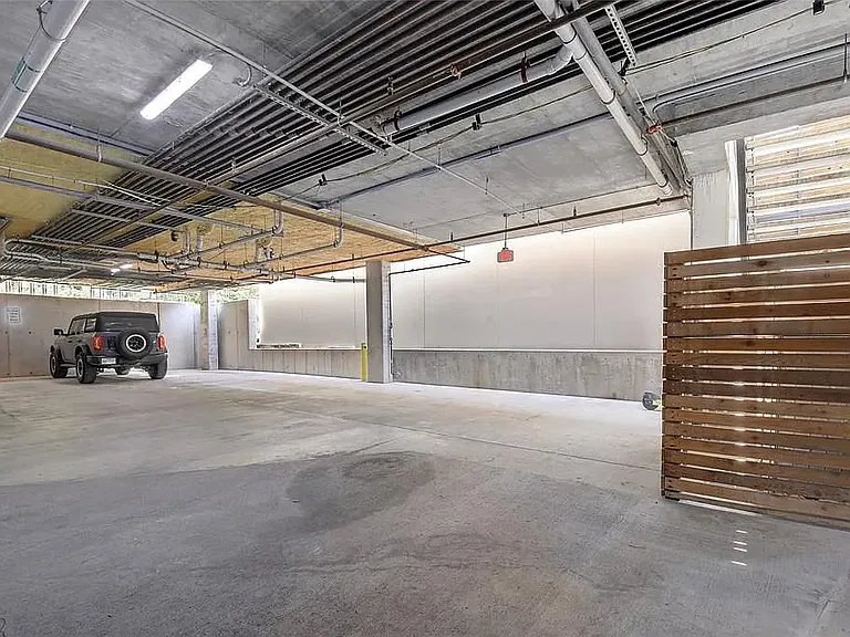 2002 E 7th St #218 — Photo 28