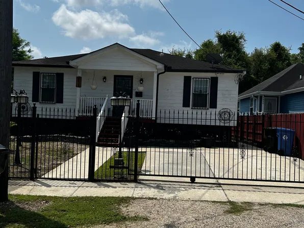 2458 Benefit St, New Orleans, LA 70122