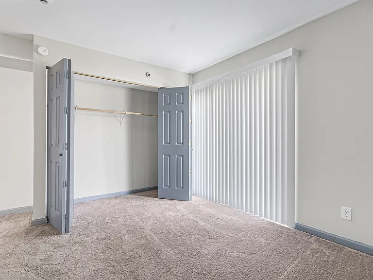 The Hill Apartments — Photo 5