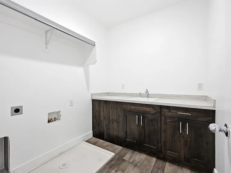 1588 N 325 W — Photo 20