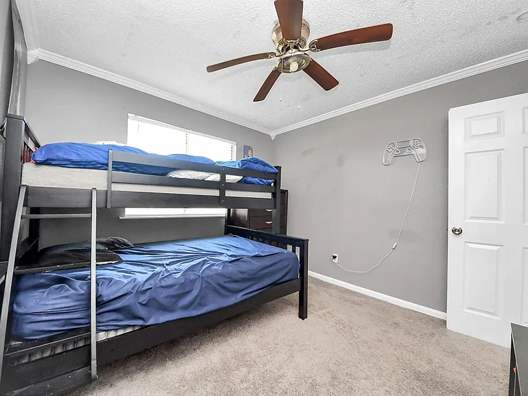 11031 Kirkmead Dr — Photo 19