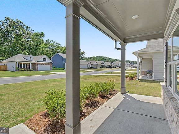 3rd image of 59 Bennett Way SE