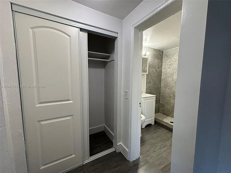 1843 Dewey St #102 — Photo 12