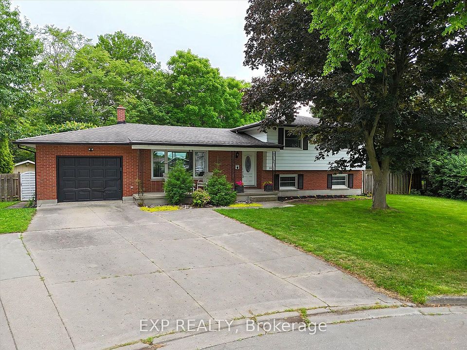 1st image of 14 The Birches Dr