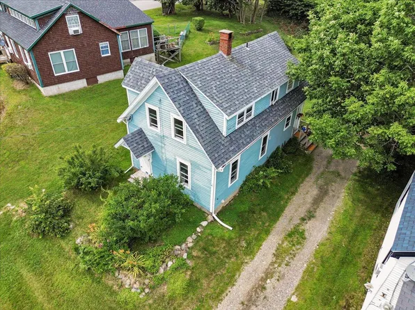 21 Summer Street, Bucksport, ME 04416