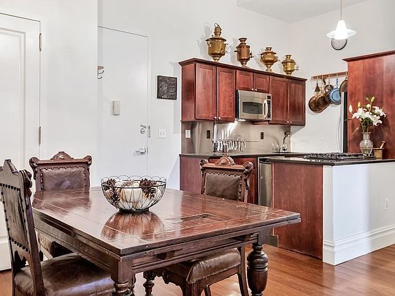4th image of 231 15th St APT 1B