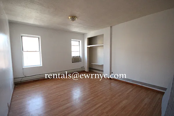 Rented by East Williamsburg Realty Inc | media 22
