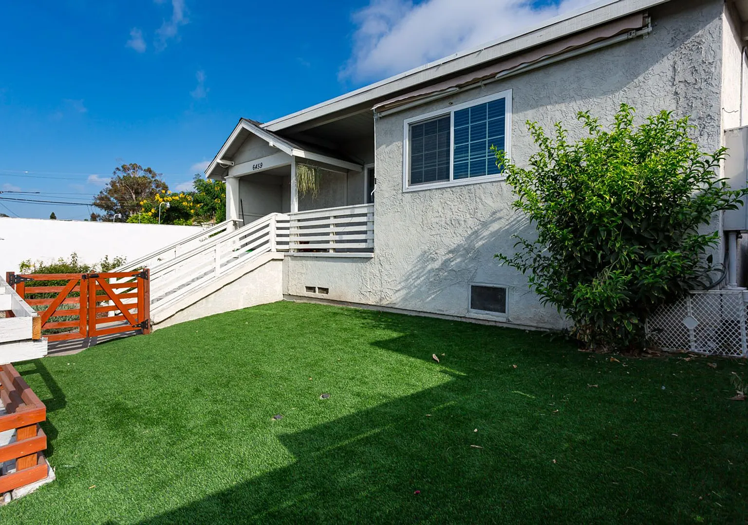 Remodeled Craftsman with Large Yard! — Photo 4