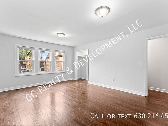 3rd image of 1501 N Leamington Ave Unit 1