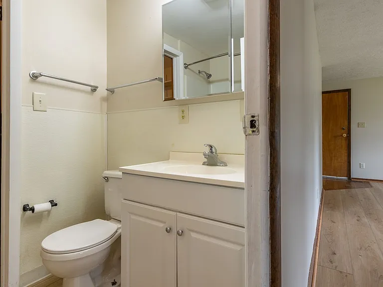 1924 Mohawk Dr — Photo 13