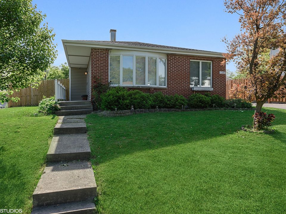 1st image of 1385 Leslie Ln E