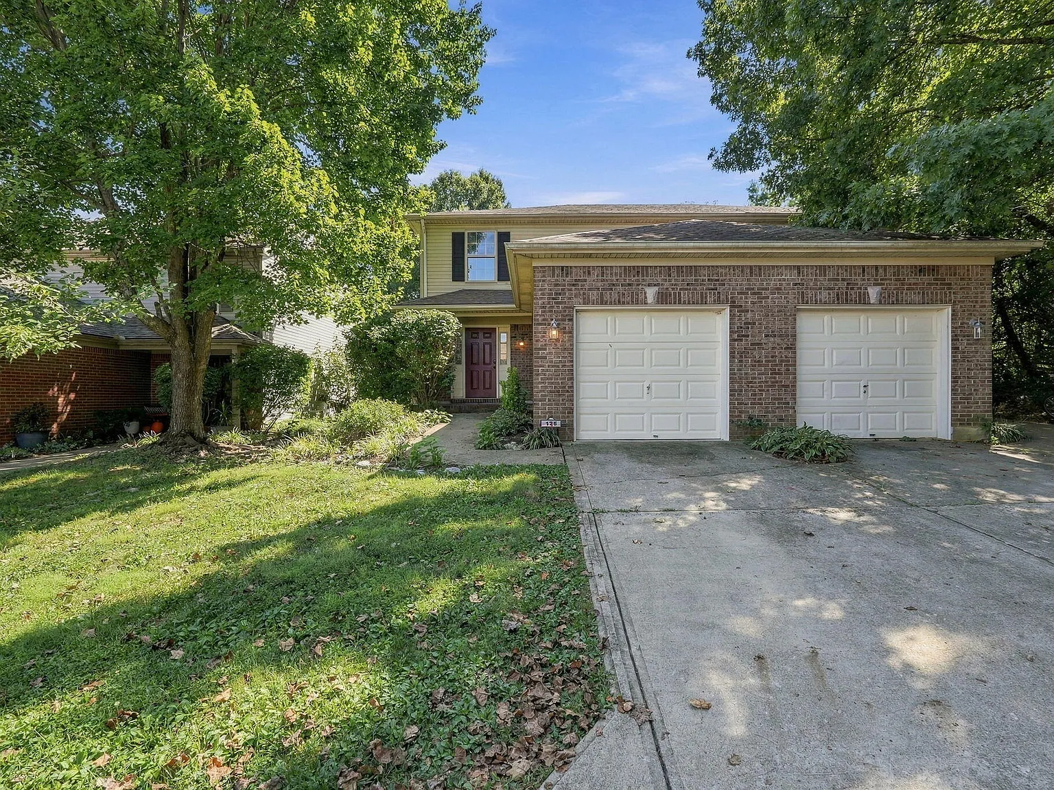 2 bed, 1.5 bath, 1353 sqft, $1,600 — Photo 1