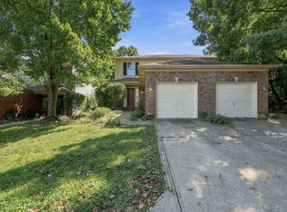 125 Crosskey Rd, Versailles, KY 40383