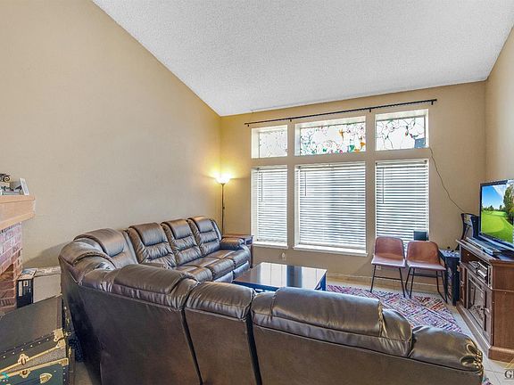 5th image of 6608 Camphor Ct