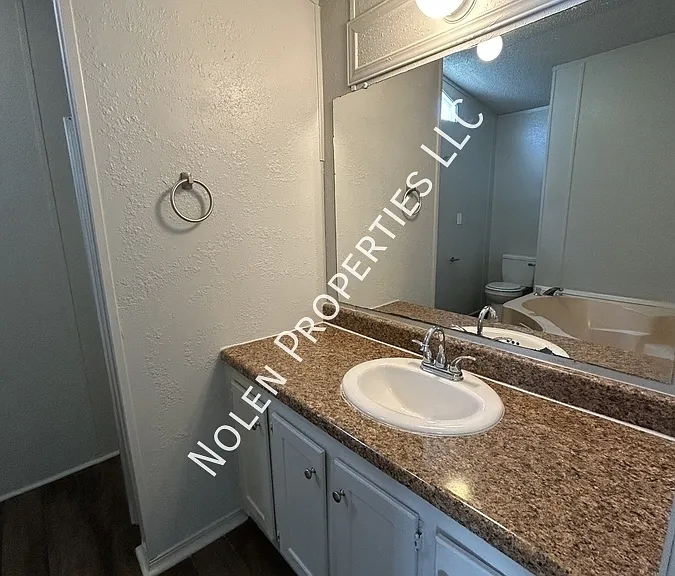 301 Dennis St #45 — Photo 9