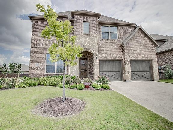 3rd image of 610 Bordeaux Dr