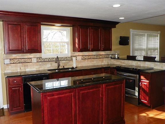 4th image of 2423 Concordgreen Dr