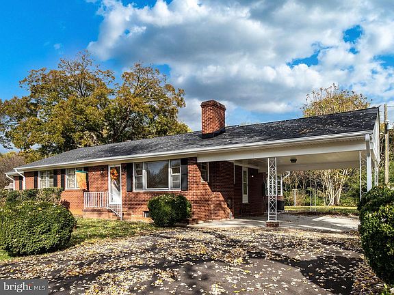 5th image of 26081 Townfield Dr