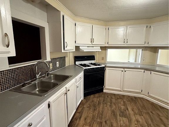 4th image of 4939 Meads Creek Rd