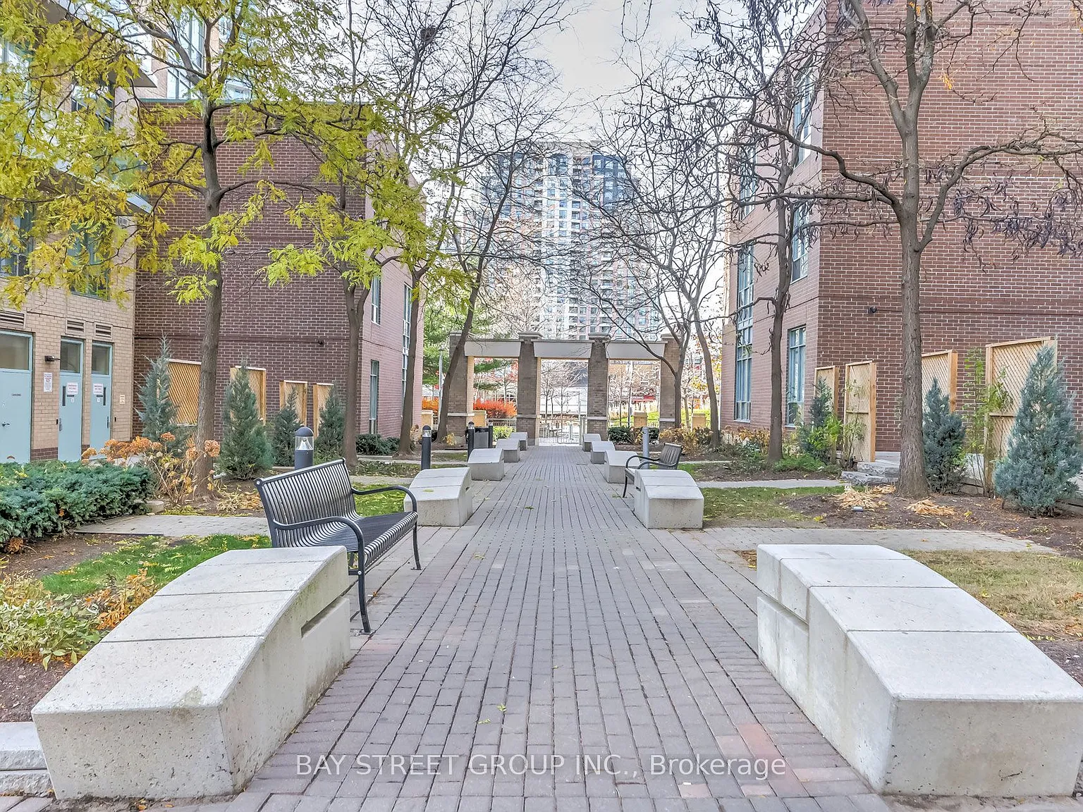2 bed, $2,400 — Photo 3