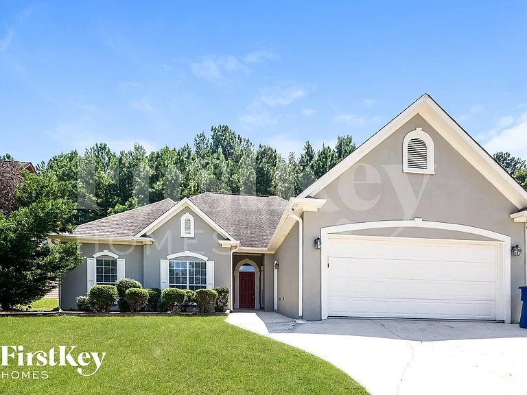 925 Jackson Cir — Photo 1