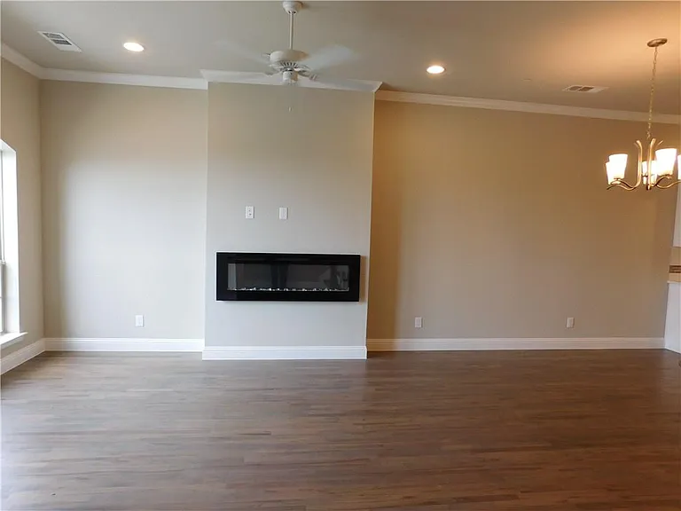 8454 Church St — Photo 3