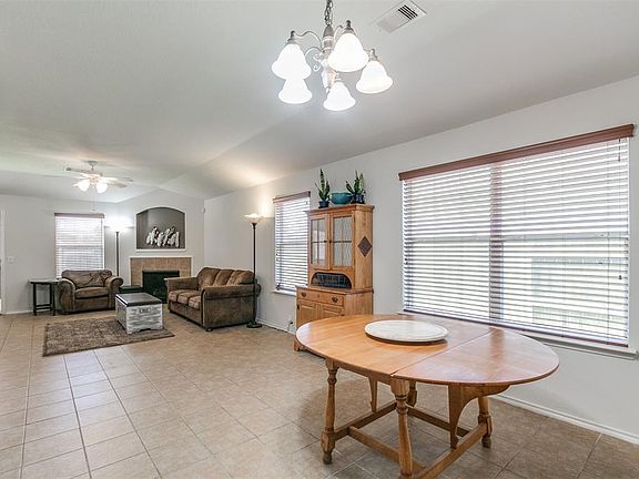2nd image of 4605 Woodspring Glen Ln