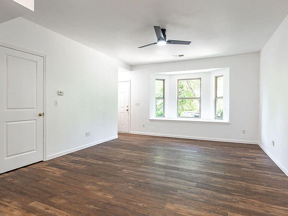 3rd image of 1293 Hillcrest Place #A&B
