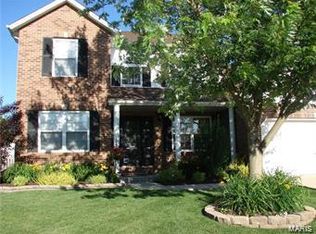 1216 Clarendon Dr, O'Fallon, IL 62269