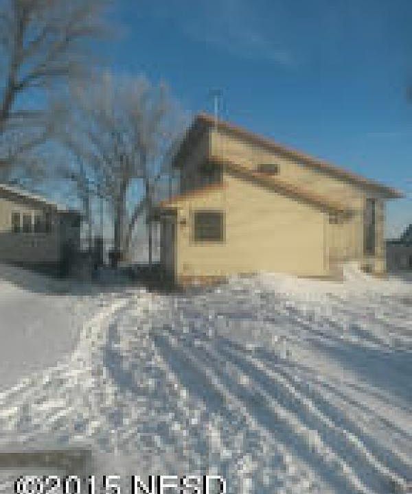 1st image of 638 S Lake Dr