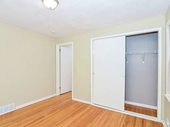 5th image of 6314 Humboldt Ave S