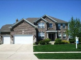 12502 S Larkspur Ln, Plainfield, IL 60585