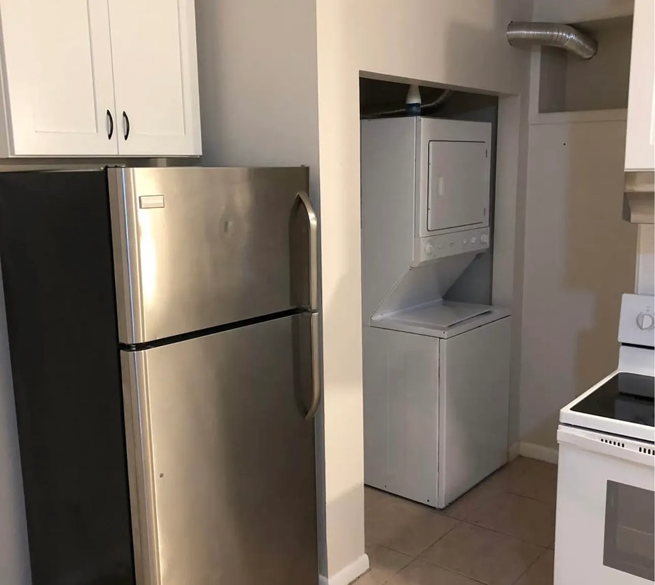 2 bed, 1100 sqft, $1,500 — Photo 3