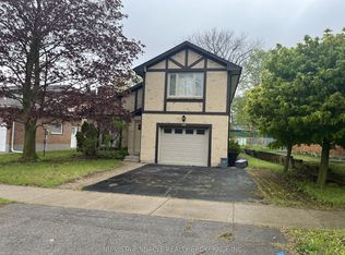 101 Castlegrove Blvd, London, ON N6G 3T3